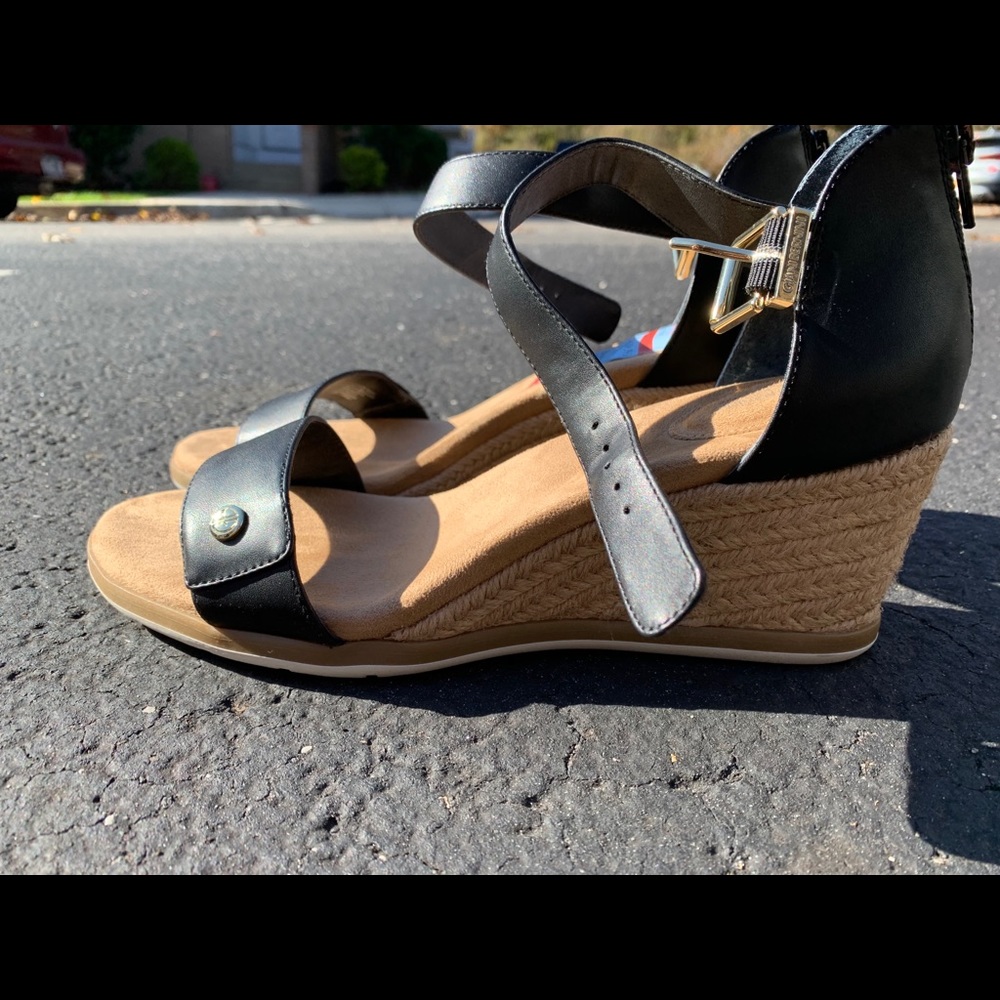 Black strap wedge sandals
